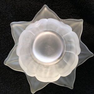 Westmoreland Vintage Lotus Flower Themed Frosted Glass Bowls and Plates Like New